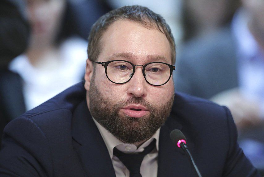 Депутат Антон Горелкин